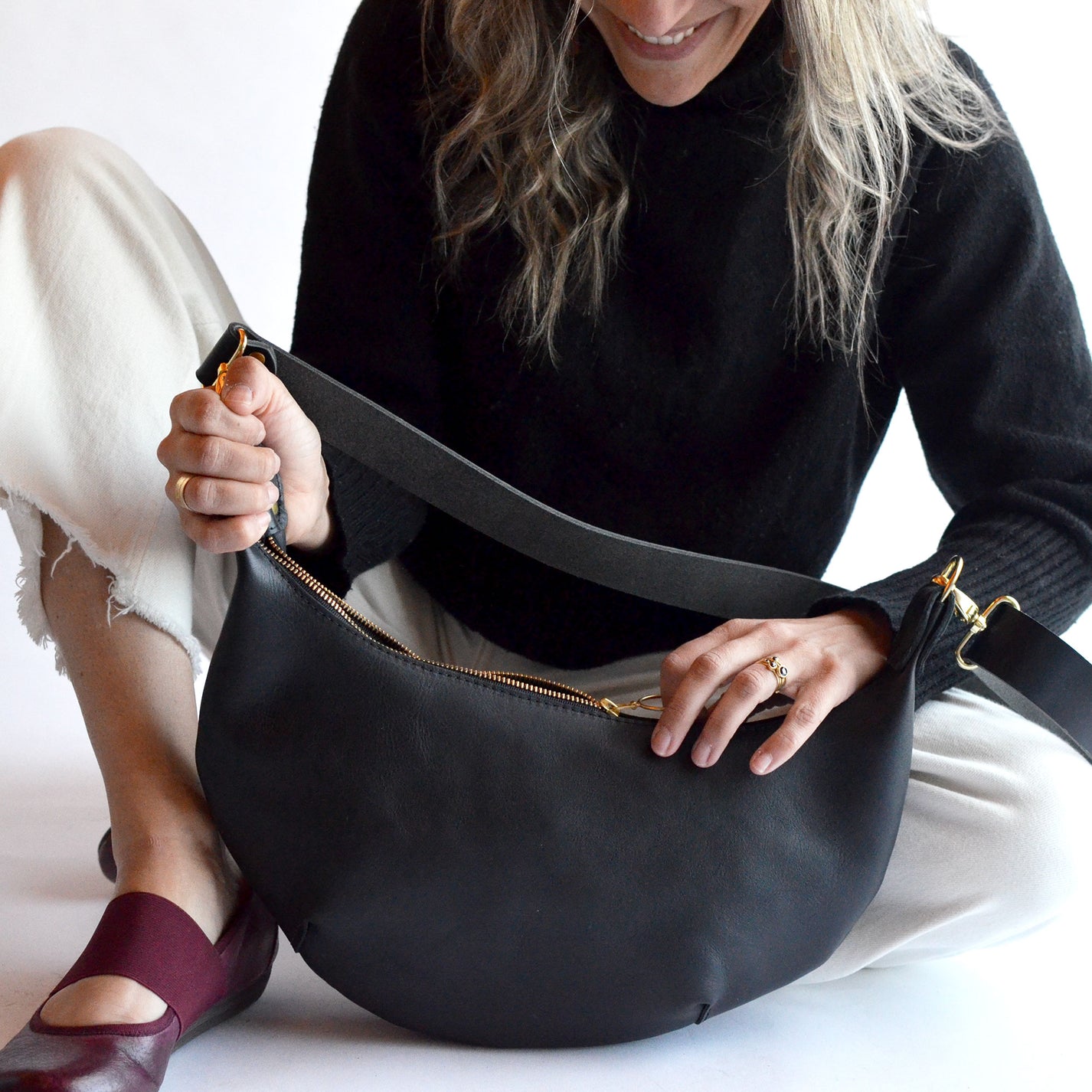HOBO Lasso Medium Crossbody - Black