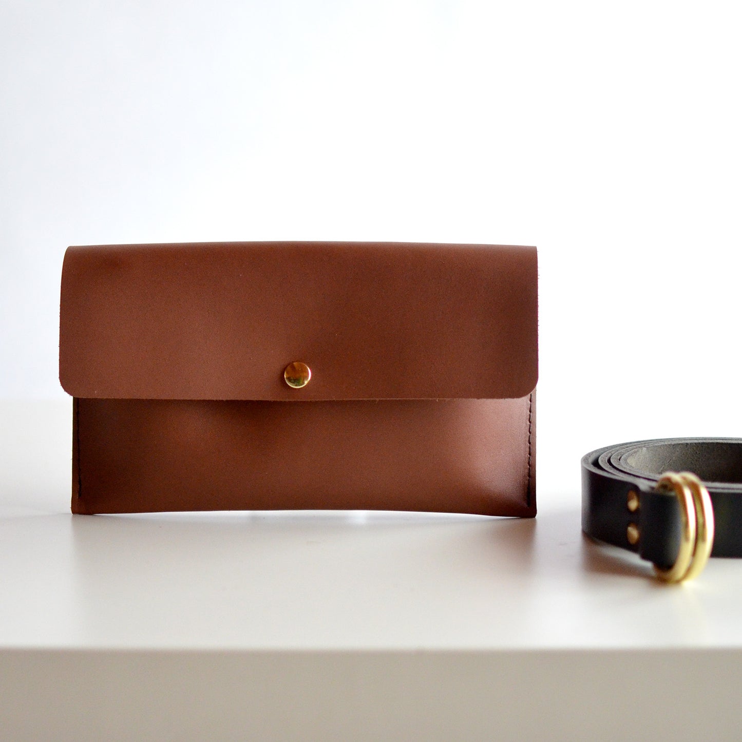 PERFECTLY IMPERFECT Hipster Bag (Fanny Pack + Clutch) - Brown Leather