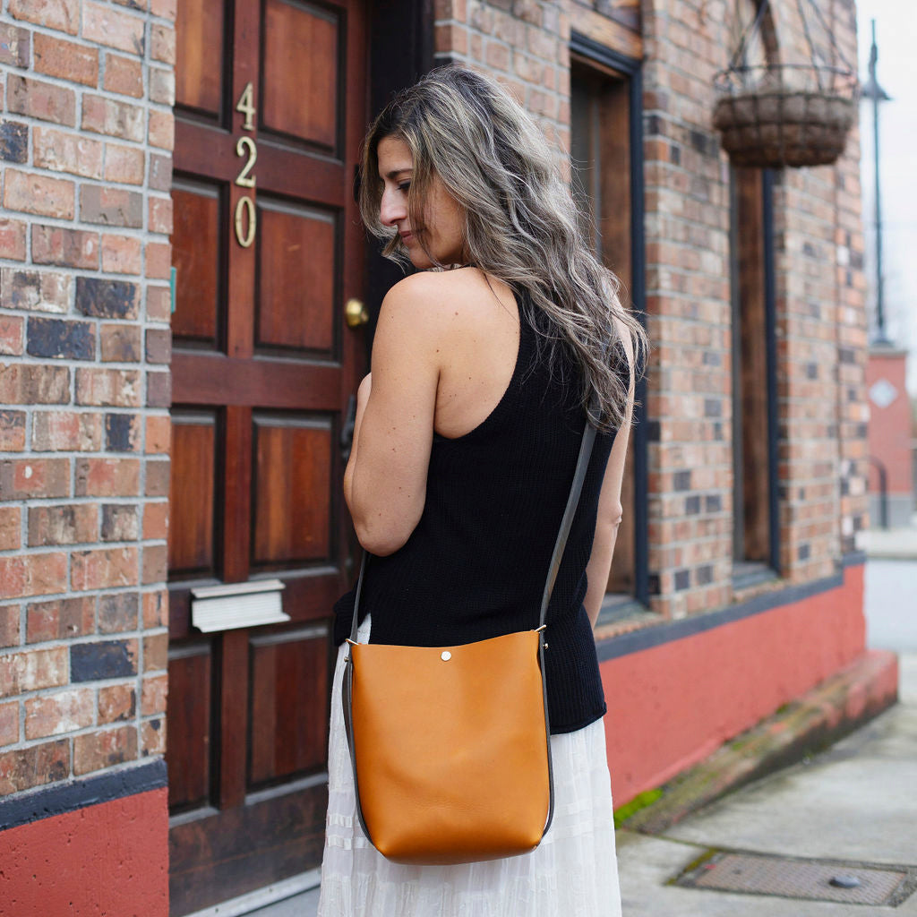 Handmade Leather Bags, Backpacks & Wallets in Washington. – MOSS BAGS