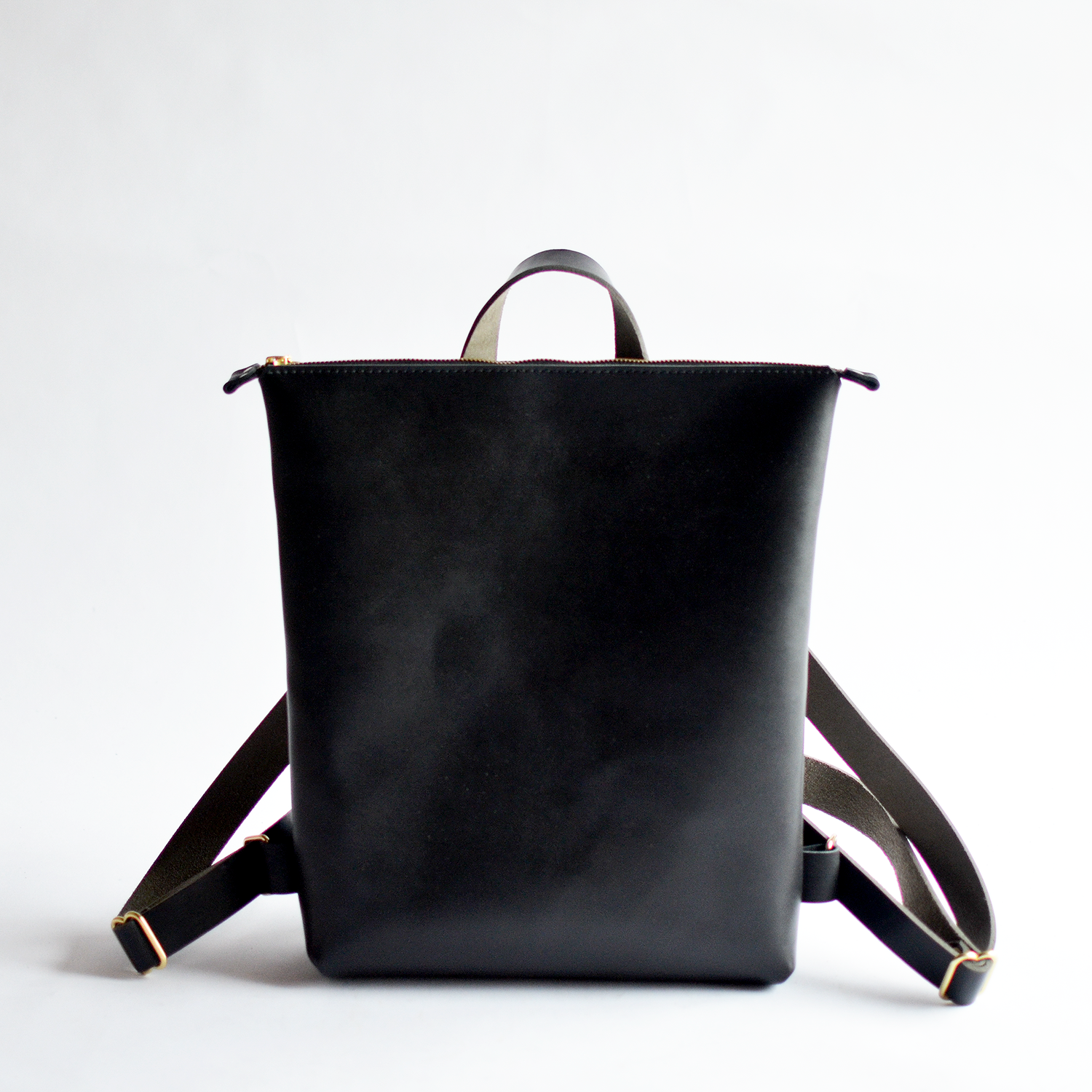 BACKPACKS + CROSSBACKS (crossbody + backpack)