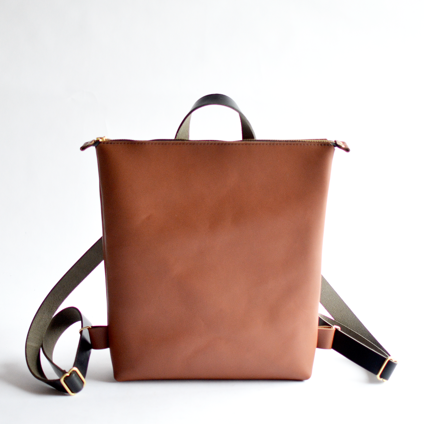 Minimalist Backpack - Brown Leather