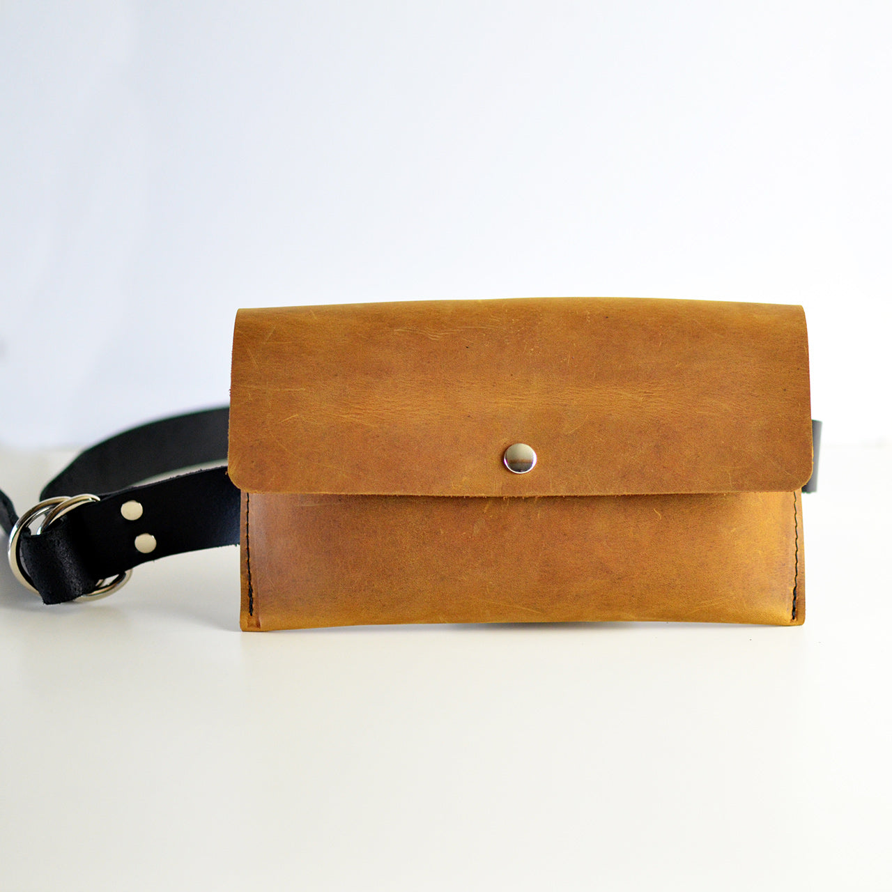 LIMITED EDITION Hipster Fanny Pack - Distressed leather