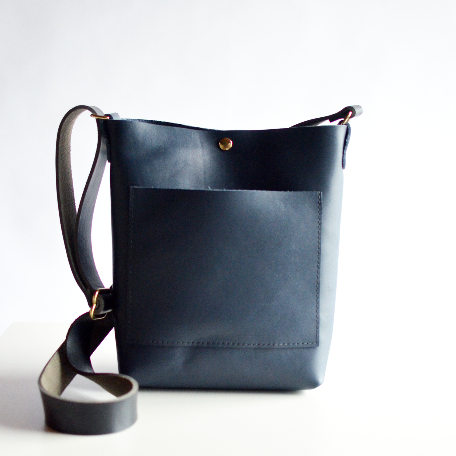 PARKER Small Convertible Crossbody - Navy Blue Leather – MOSS BAGS